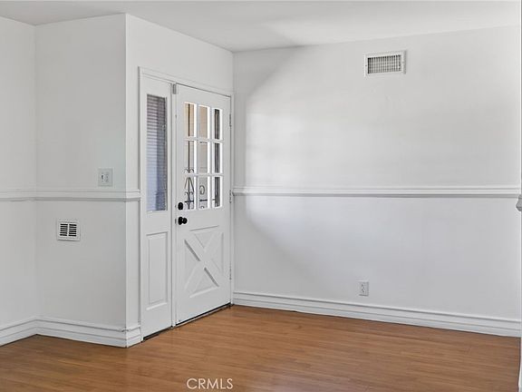 4th image of 4194 Euclid Ct