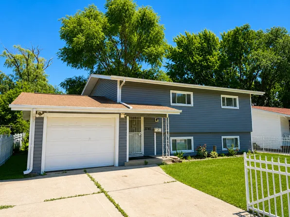 1241 S Elmwood Ave, Waukegan, IL 60085