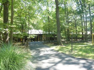 30 Halley Dr, Pomona, NY 10970