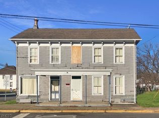 101 Washington St, Stewartsville, NJ 08886