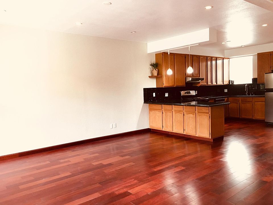 1st image of 1223 37th Ave