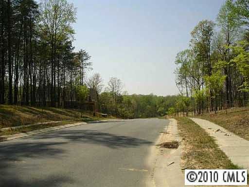 4th image of 16546 Bastille Dr