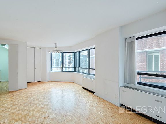 2nd image of 240 E 47th St APT 33B
