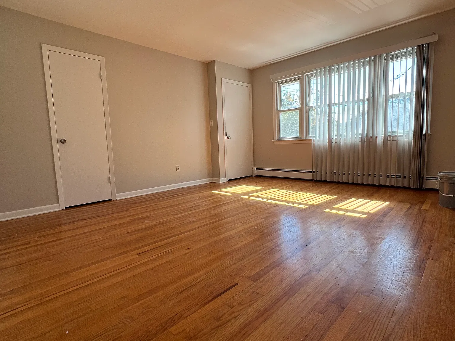 3 bed, $2,975 — Photo 3