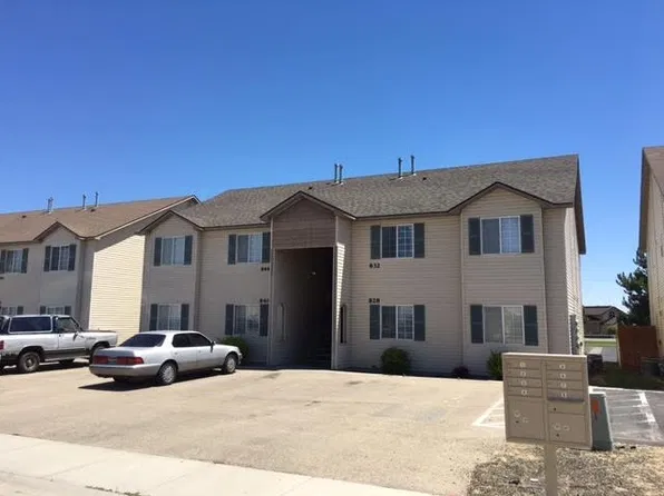 832 N White Barn Rd, Kuna, ID 83634
