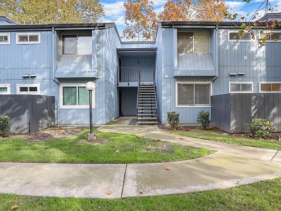 3rd image of 3591 Quail Lakes Dr APT 23