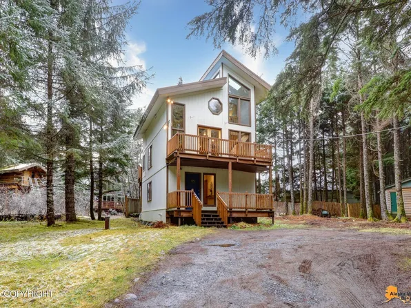 275 Hottentot Mine Rd, Girdwood, AK 99587