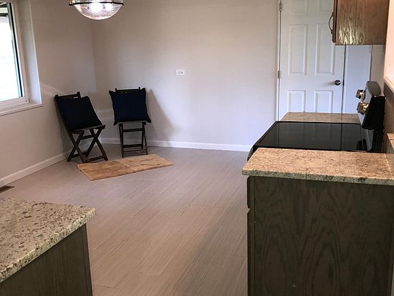 4th image of 784 Walter Ave