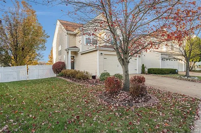 16719 Hickory Meadows Ct — Photo 3