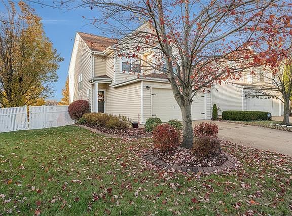 3rd image of 16719 Hickory Meadows Ct