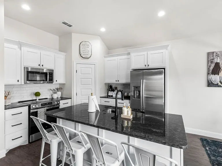 7627 Hudson Way — Photo 9