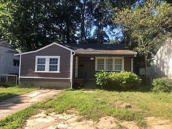 2nd image of 909 Robinhood St