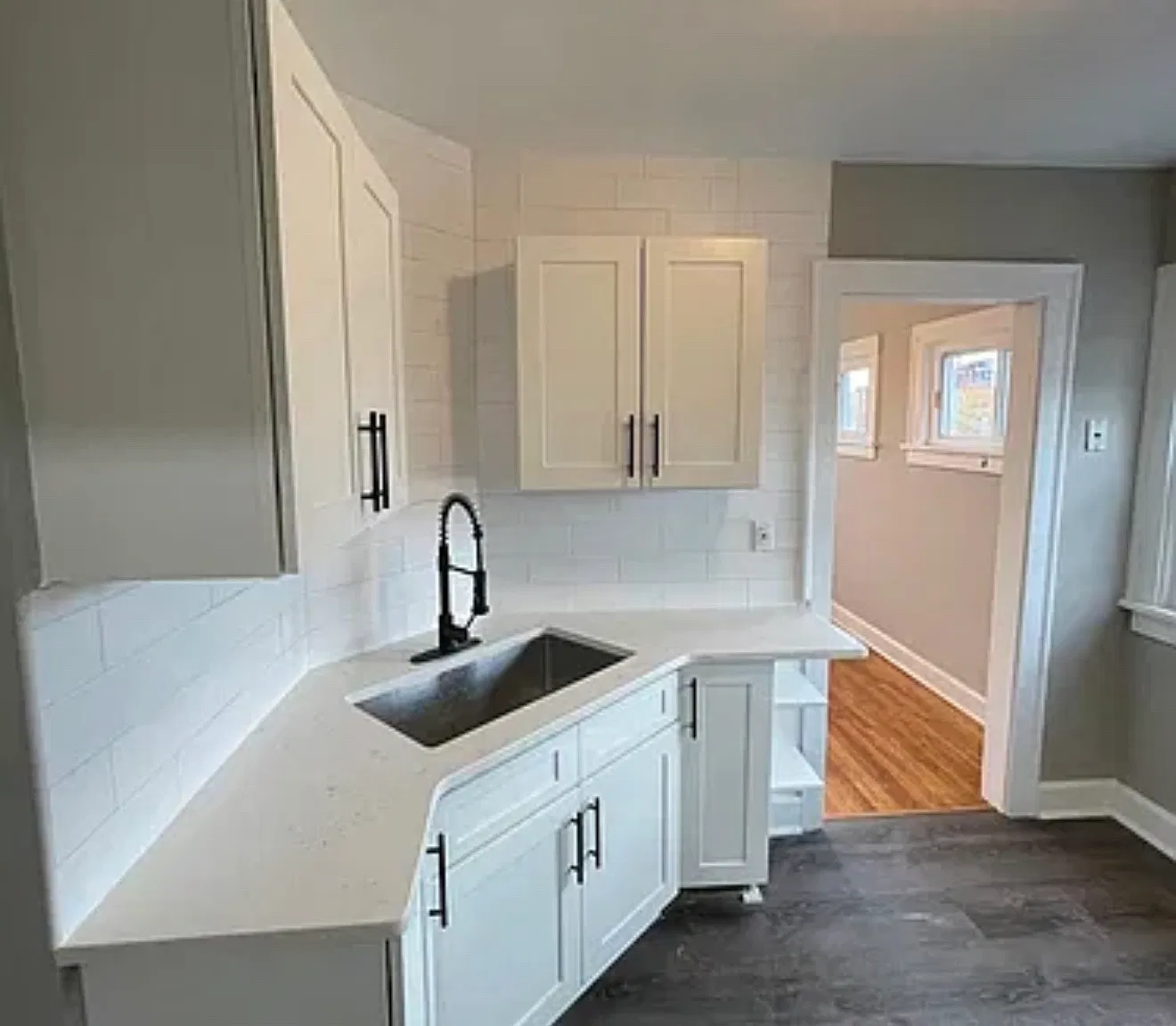 2015 Wyandotte Ave — Photo 1