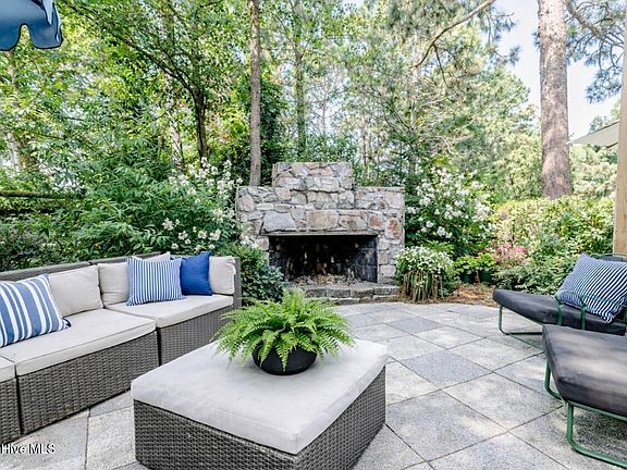 2nd image of 103 Cobblestone Court