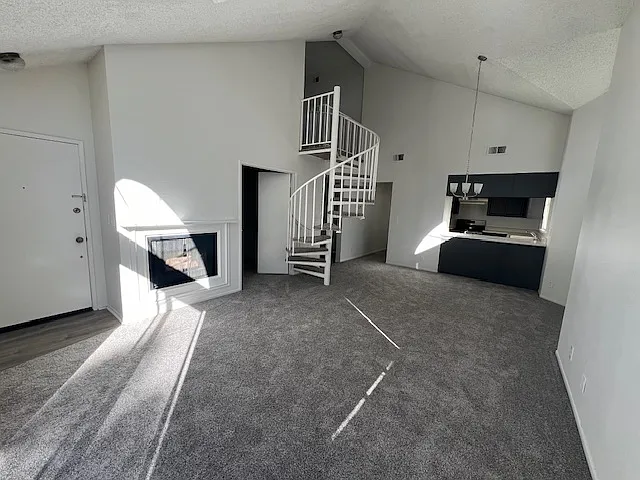 20321 Rue Crevier #550 — Photo 2