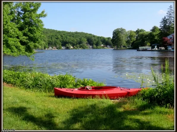 11 Lake Dr, Byram Twp., NJ 07874