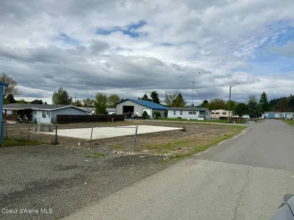 149 Sunny Rd, Saint Maries, ID 83861