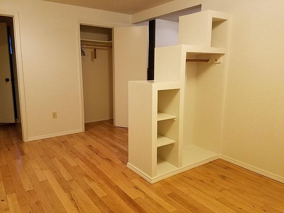 5th image of 7542 Cherry Glen Ave