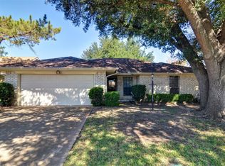 3624 Wedgworth Rd S, Fort Worth, TX 76133