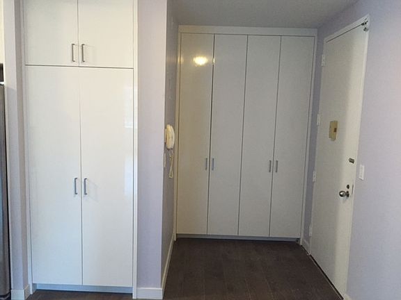 3rd image of 240 E 47th St APT 17F