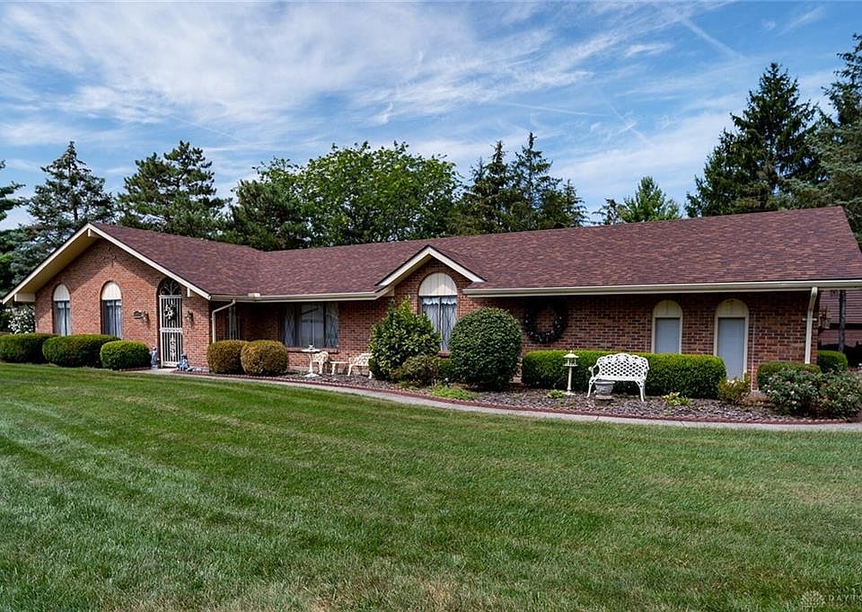 1st image of 6833 Swissway Dr