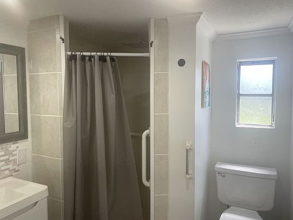 4th image of 4342 71st Pl N #1323