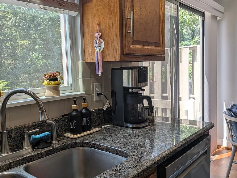 804 Pinewood Dr — Photo 8