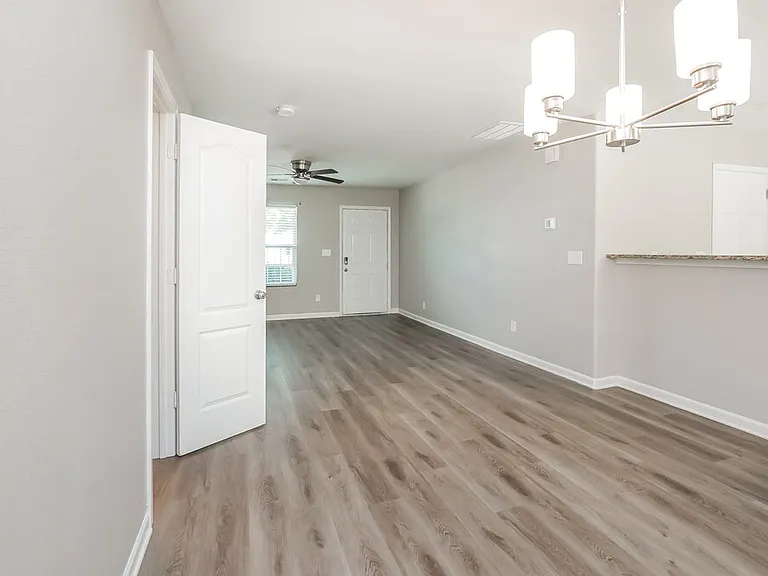 2132 Boulder Ct — Photo 5