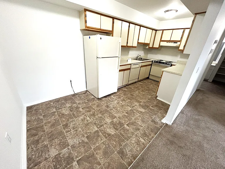 Thornridge Apartments — Photo 41