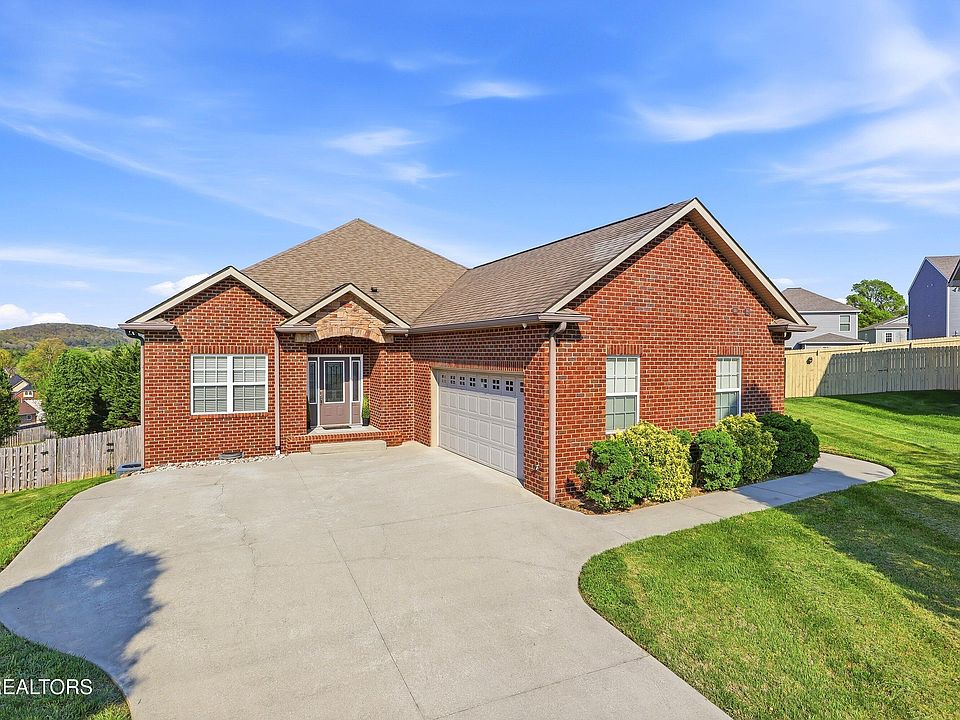 1st image of 5577 Meadow Wells Dr