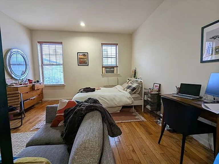 59 W 76th St #2D — Photo 1
