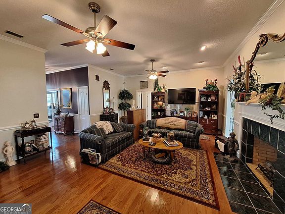 5th image of 250 Weatherly Dr