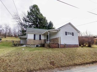 428 Mountain Rd, Uniontown, PA 15401