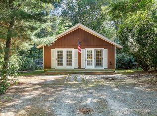 21 Edgewood Dr, East Falmouth, MA 02536