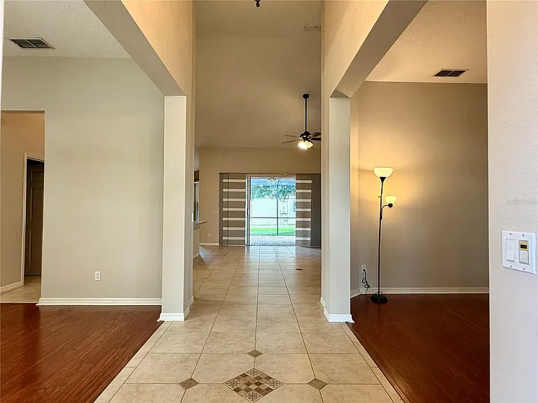 10237 Facet Ct — Photo 43