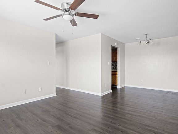 5th image of 3855 Northeast Dr #H