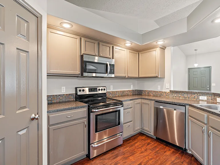 178 E Northridge Ct — Photo 18