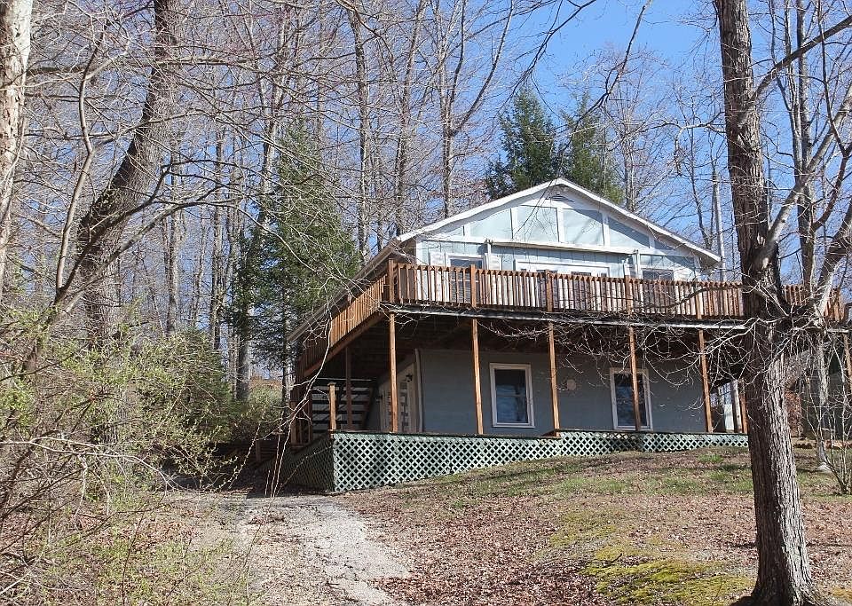 1st image of 753 Lakeview Dr