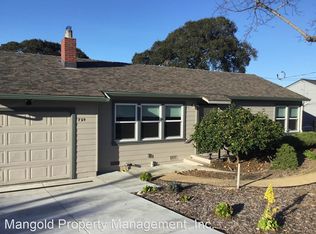 729 Airport Rd, Monterey, CA 93940