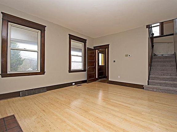 2nd image of 6964 Verona St