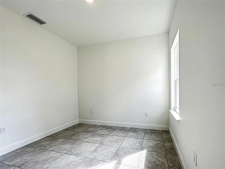 406 Marion Oaks Trl — Photo 37