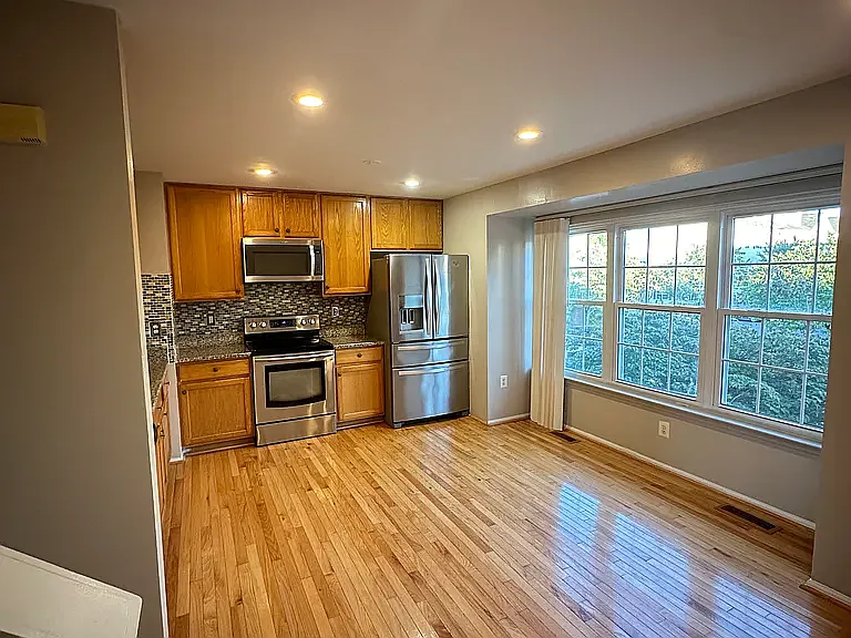 Building Photo - 6228 William Edgar Dr #1