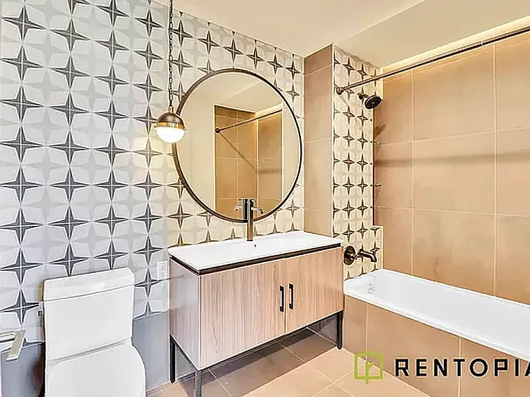 338 Evergreen Ave #304N — Photo 7