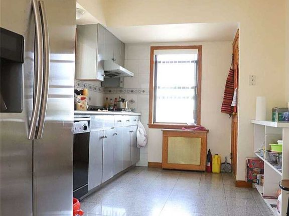 3rd image of 5027 Francis Lewis Blvd