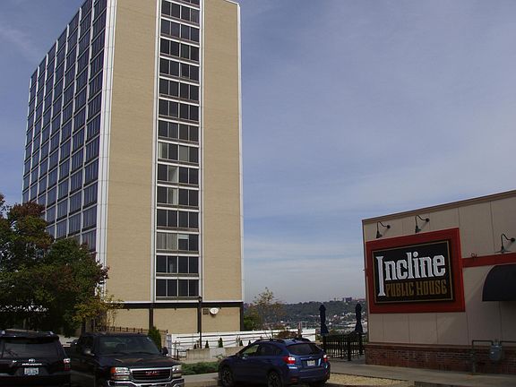 2nd image of 810 Matson Pl Unit 1504