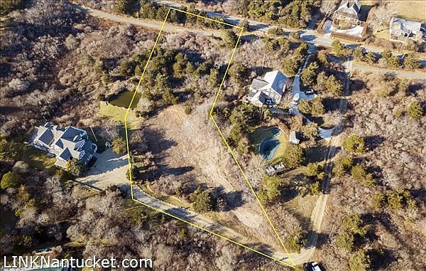 2nd image of 139 Polpis Rd