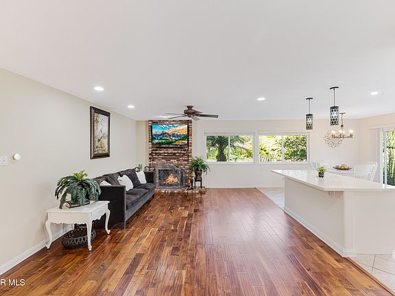 3rd image of 3363 Holloway St
