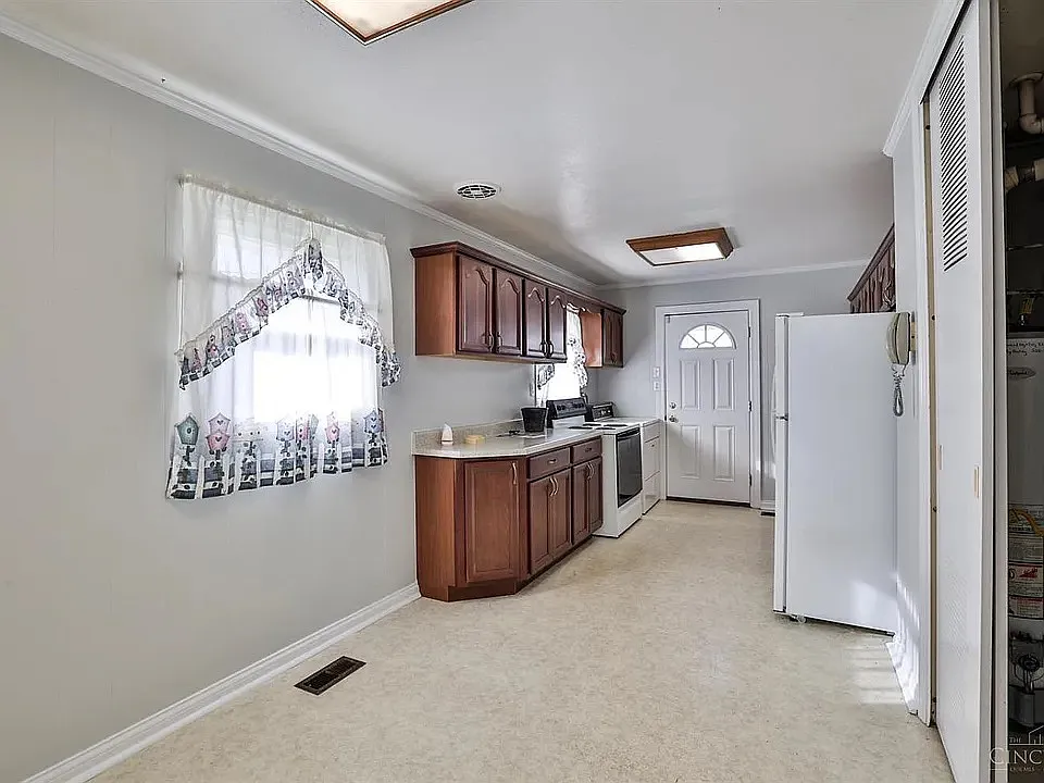 3 bed, 960 sqft, $1,700 — Photo 4