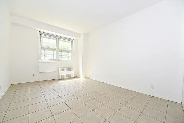 Rented by Keller Williams NYC | media 32