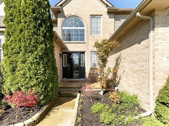 5th image of 7558 Greene Farm Dr